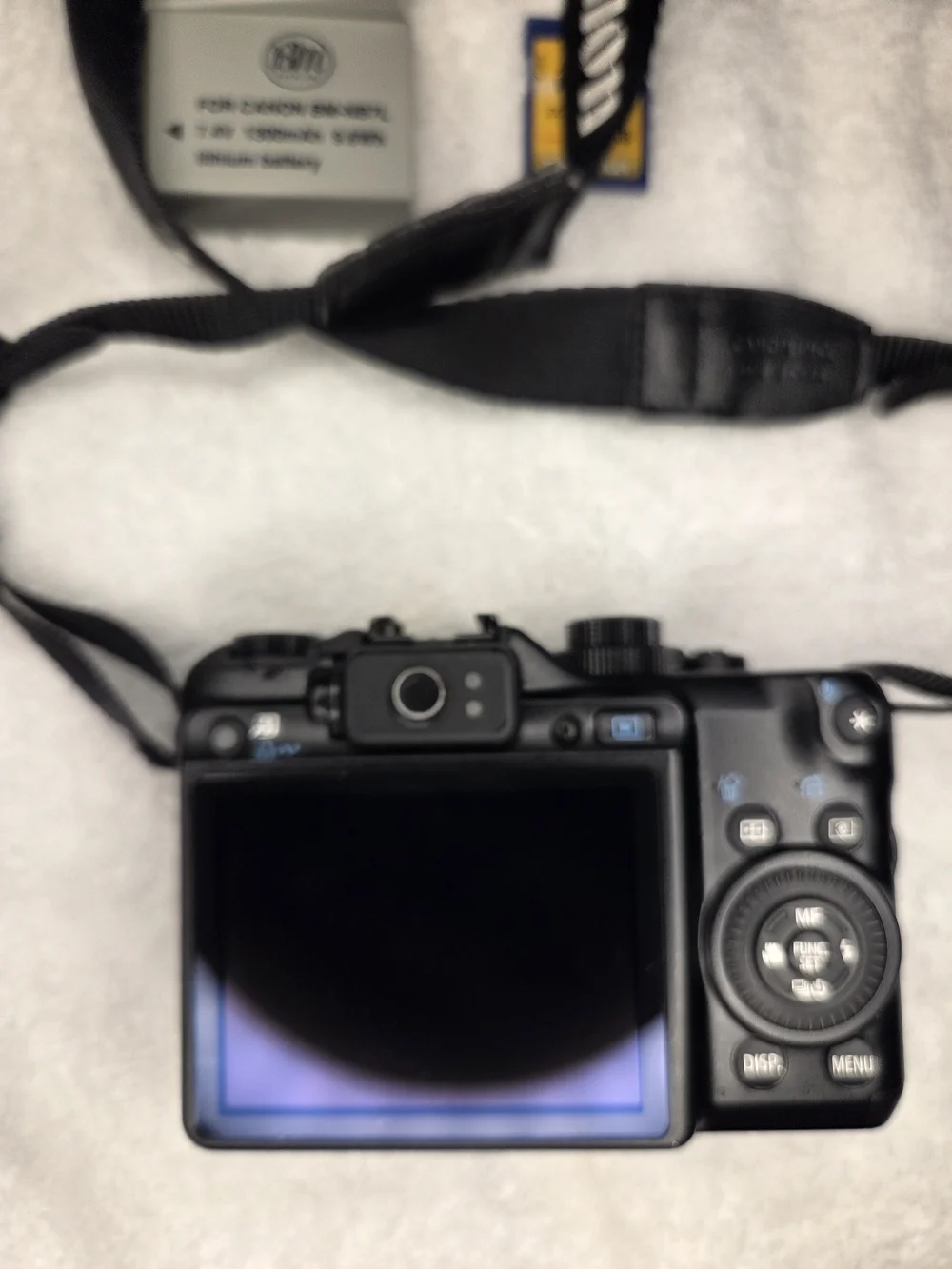 Canon PowerShot G10 Black Compact Digital Camera with Accessories